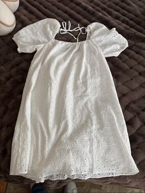 White Eyelet lined Puff-Sleeve Dress for women